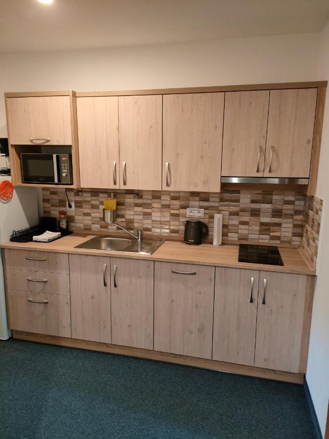 Apartmany Na Namesti Boží Dar Extérieur photo