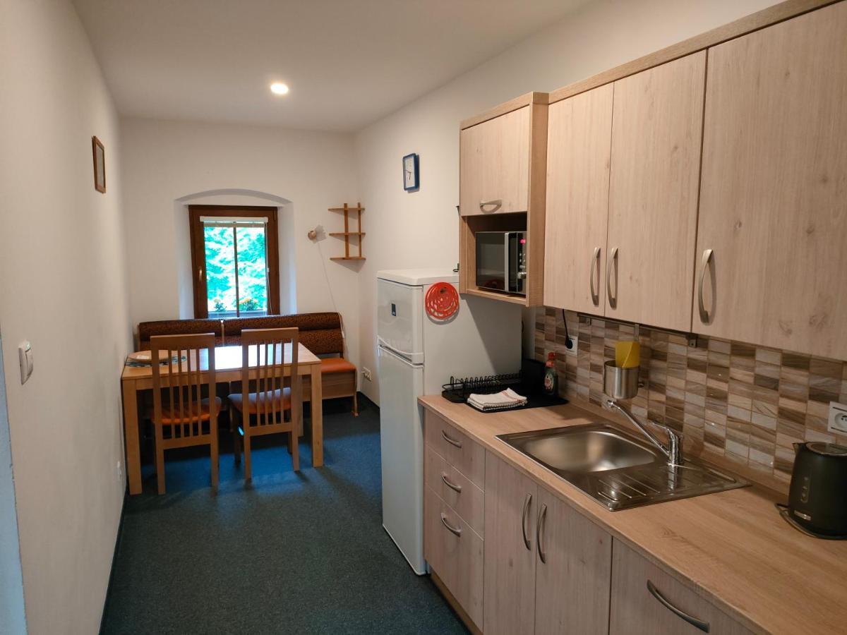 Apartmany Na Namesti Boží Dar Extérieur photo