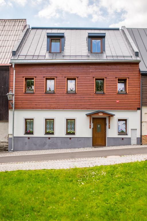 Apartmany Na Namesti Boží Dar Extérieur photo