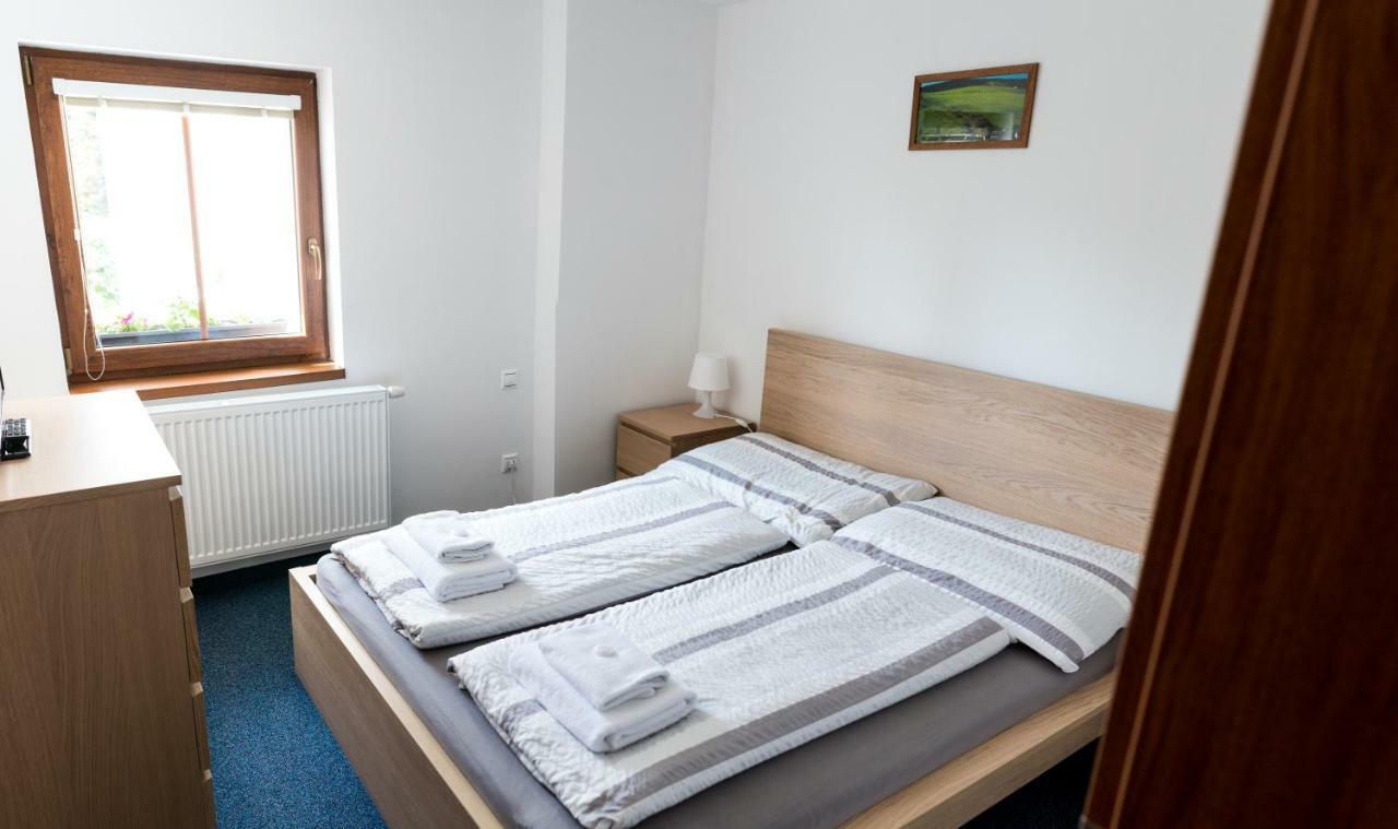 Apartmany Na Namesti Boží Dar Extérieur photo